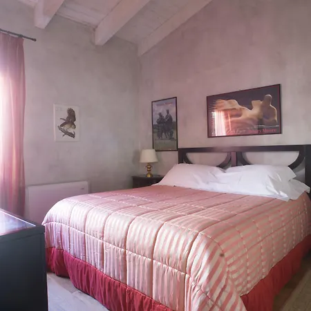 Relais Roncuzzi Hotel