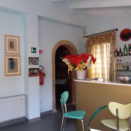 Hotel Relais Roncuzzi 4*