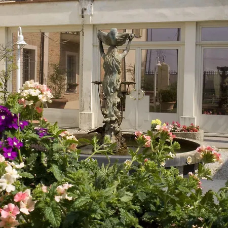 Relais Roncuzzi San Pancrazio (Florence)