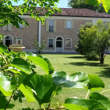 Relais Roncuzzi 4*