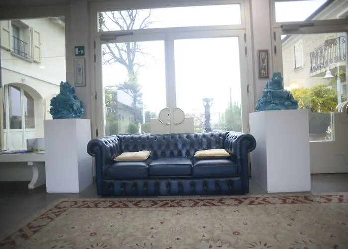 Relais Roncuzzi 4* San Pancrazio (Florence)