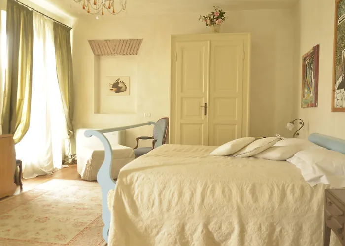 Relais Roncuzzi Hotell 4*
