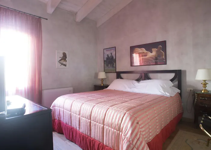 Relais Roncuzzi Отель