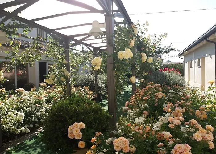 Отель Relais Roncuzzi San Pancrazio (Florence)