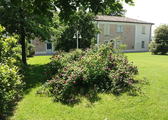 Отель Relais Roncuzzi 4*