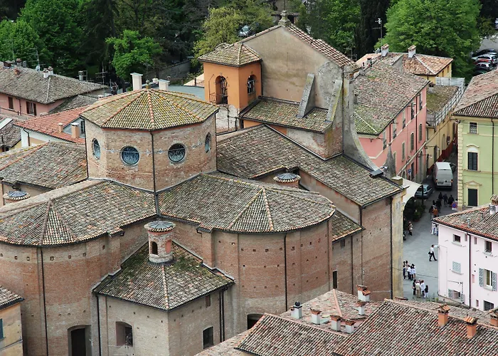 Relais Roncuzzi 4*