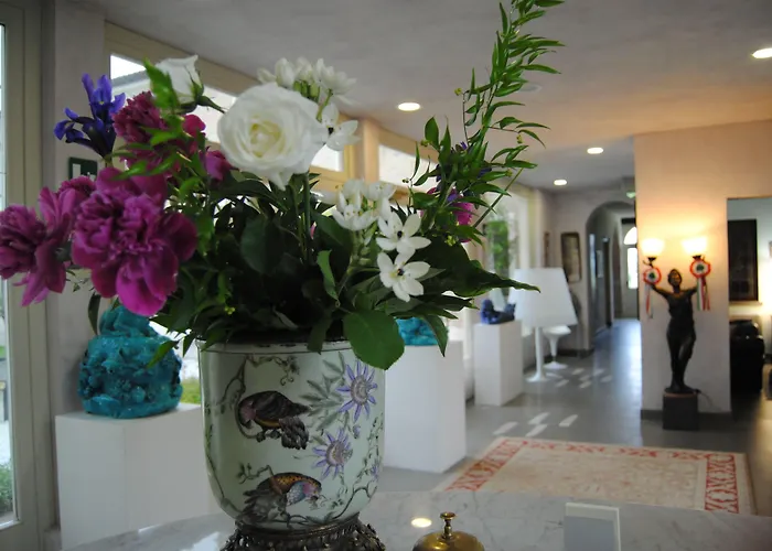 Relais Roncuzzi Отель San Pancrazio (Florence)