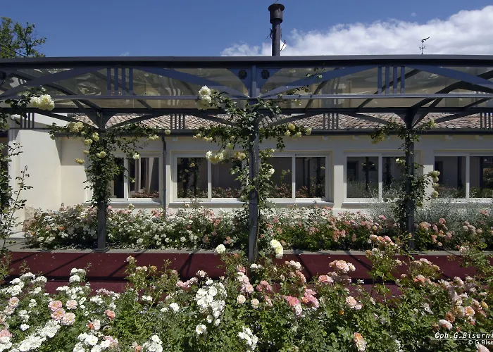 Relais Roncuzzi Hotell 4*
