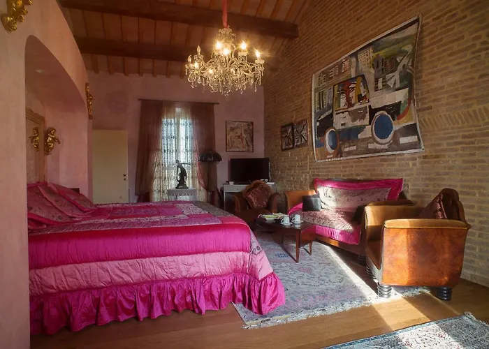 Relais Roncuzzi Hotel San Pancrazio (Florence)