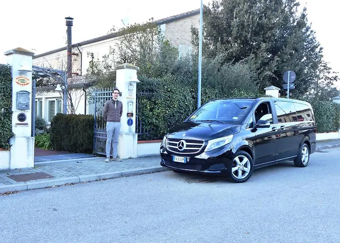 Relais Roncuzzi Hotell San Pancrazio (Florence)