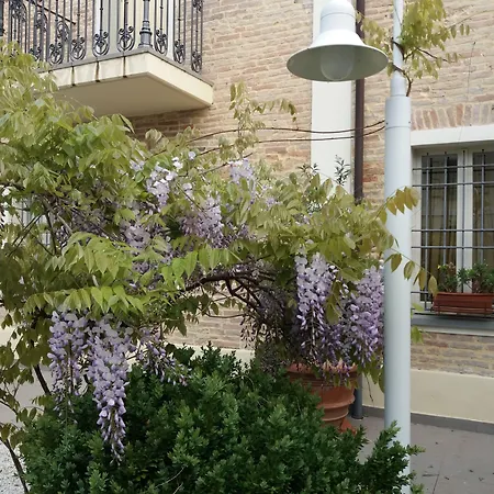 فندق Relais Roncuzzi