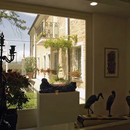 Relais Roncuzzi 4* San Pancrazio (Florence)