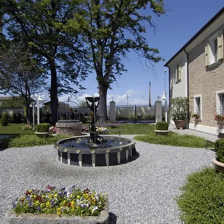 Relais Roncuzzi فندق San Pancrazio (Florence)