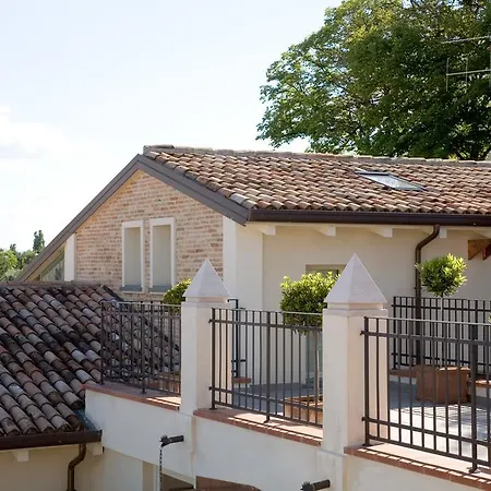 Relais Roncuzzi فندق San Pancrazio (Florence)