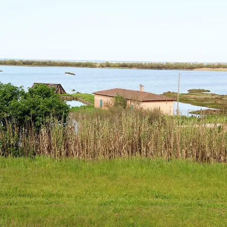 Relais Roncuzzi فندق 4*